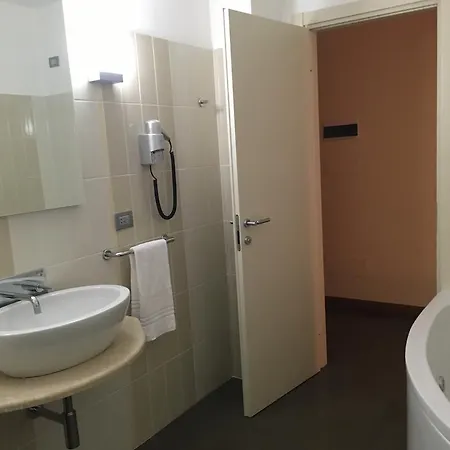 Langhe & Monferrato Szálloda 4*